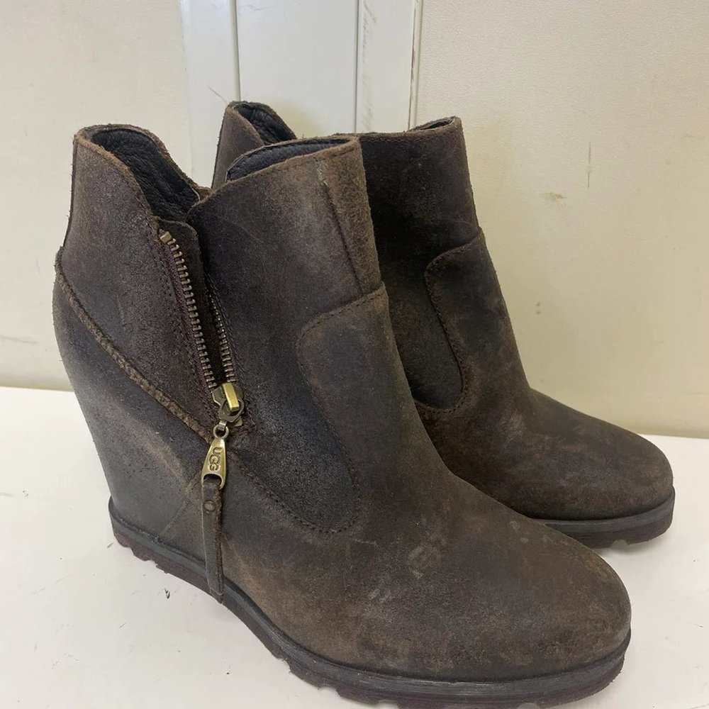 Ugg Women's Brown Side Zipper Wedge Heel Ankle Boots Size 7
